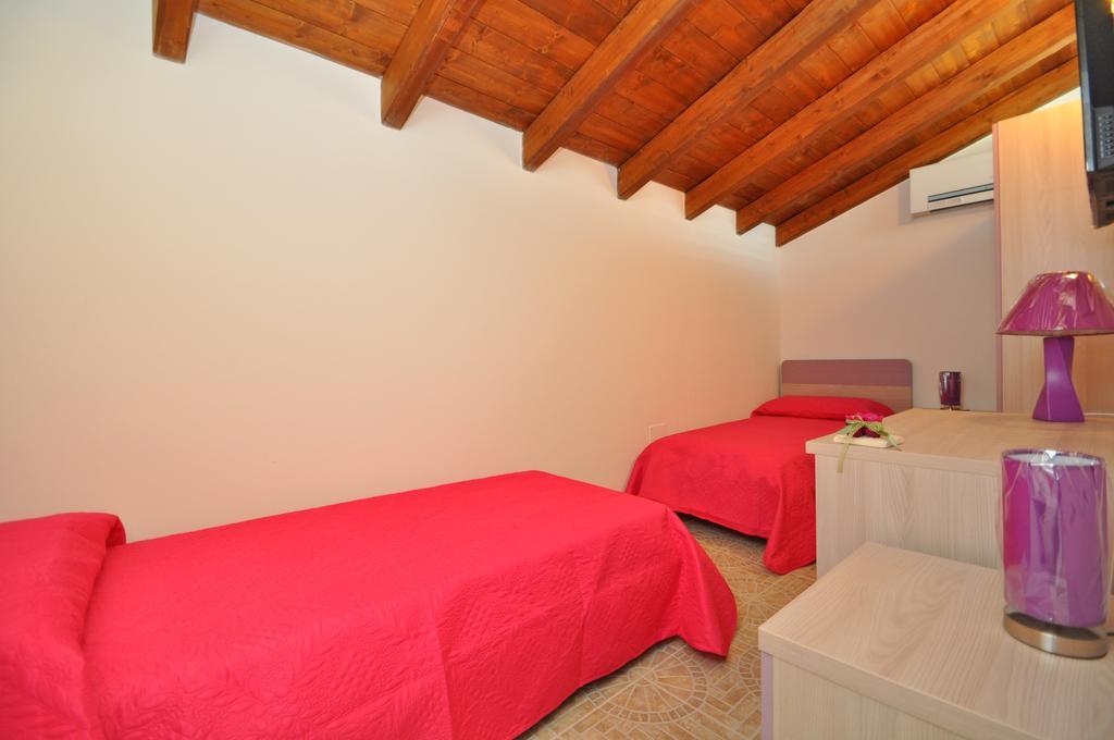 Bed and Breakfast Palazzo Vaglio Alliste Zimmer foto